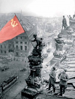 9 травня — День Перемоги, історія і привітання