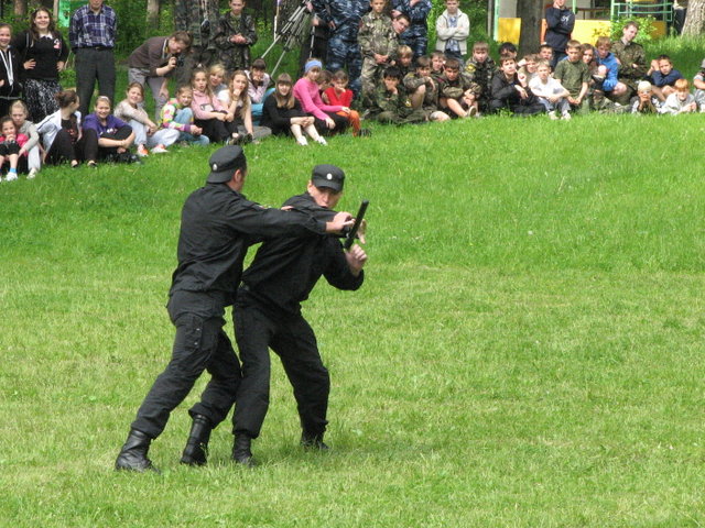 http://pics.livejournal.com/den_axa/pic/0000p8z2/s640x480